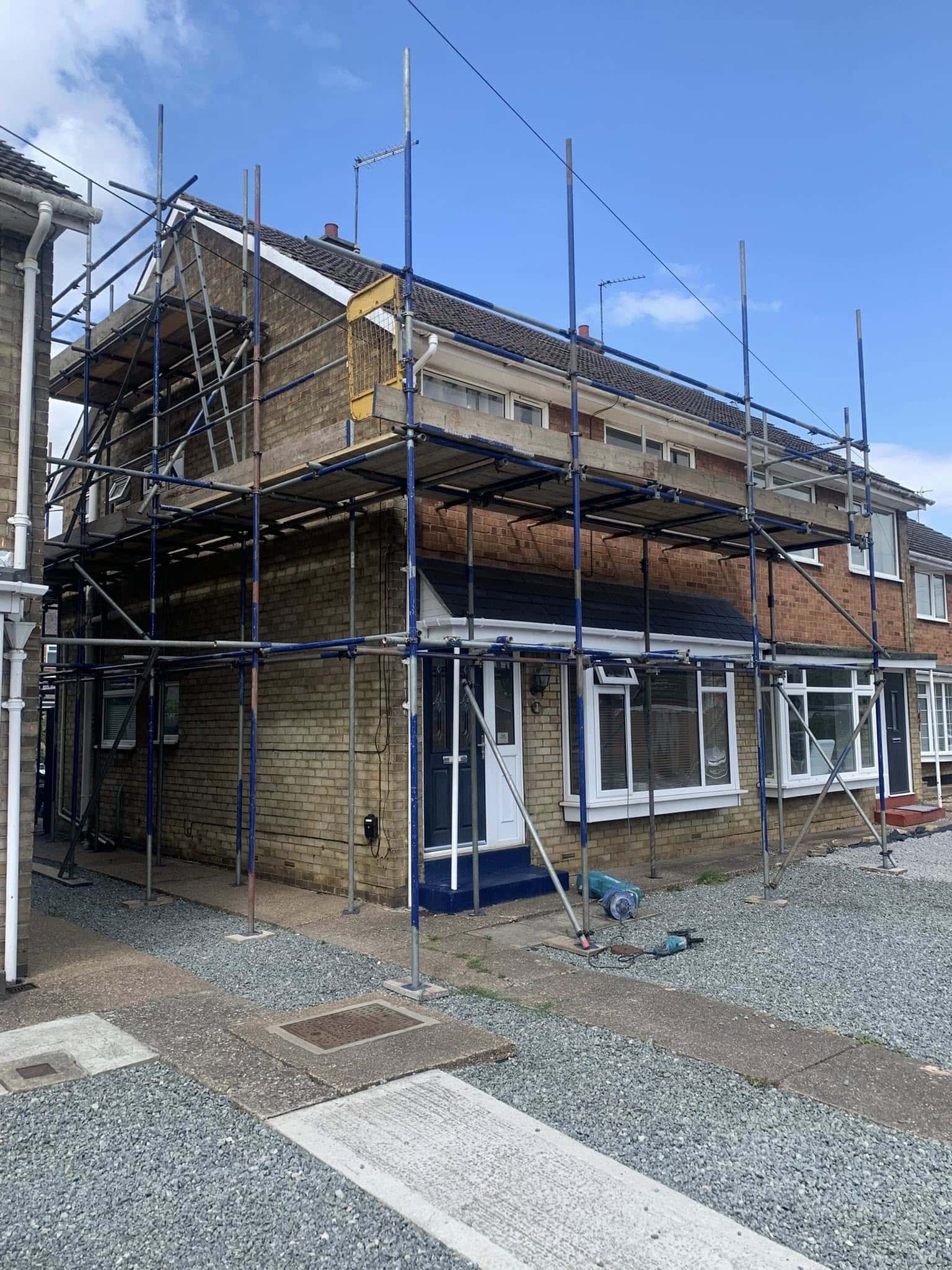 Scaffolding erection and dismantling Hull